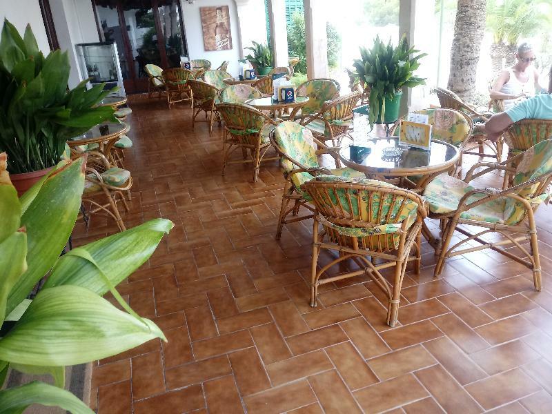 Oasis D'Or Hotel Cala d'Or  Bagian luar foto
